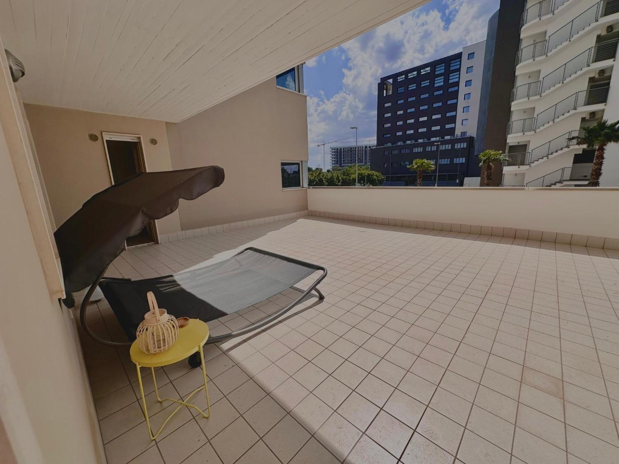 K House Apartment Бари Екстериор снимка